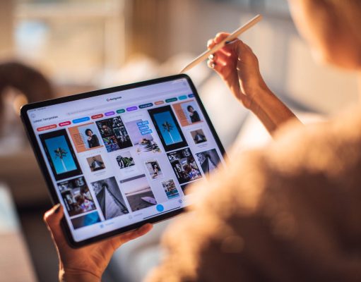 Dijital Moda Haftaları: Sanal Podyumların Yükselişi dijital moda haftalari sanal podyumlarin yukselisi