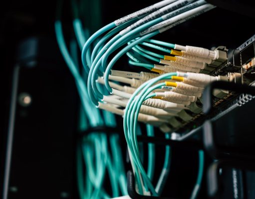 Dehost ve VPS Kiralama: Web Barındırma Çözümlerinde Farklar ve Seçenekler dehost1